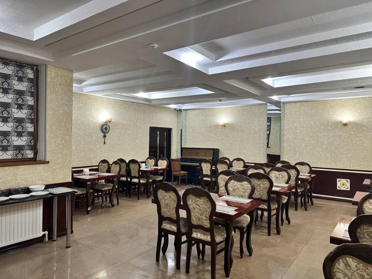 Arda Palace Hotel Tashkent Esterno foto